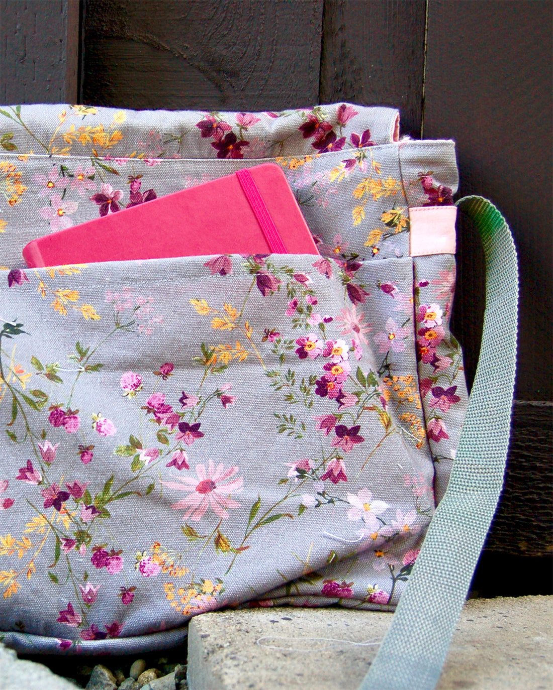Sage Messenger Bag Sewing Pattern | Sunflower Seams Pattern Company | Digital PDF Sewing Pattern