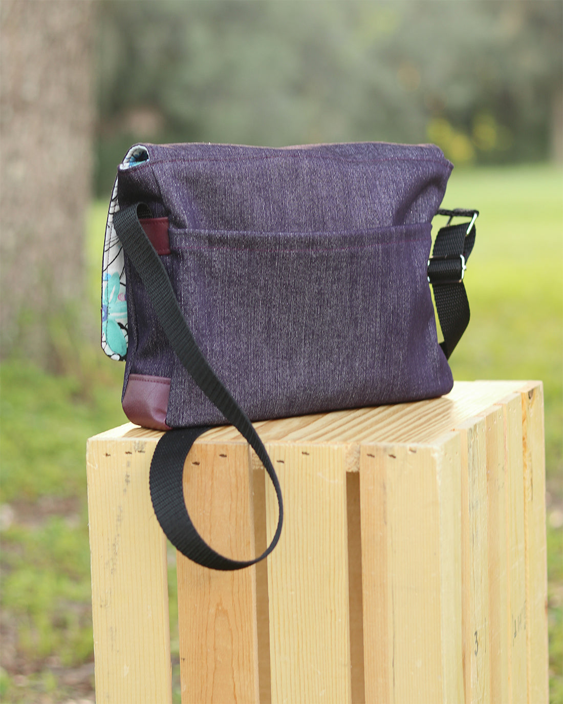 Sage Messenger Bag Sewing Pattern | Sunflower Seams Pattern Company | Digital PDF Sewing Pattern