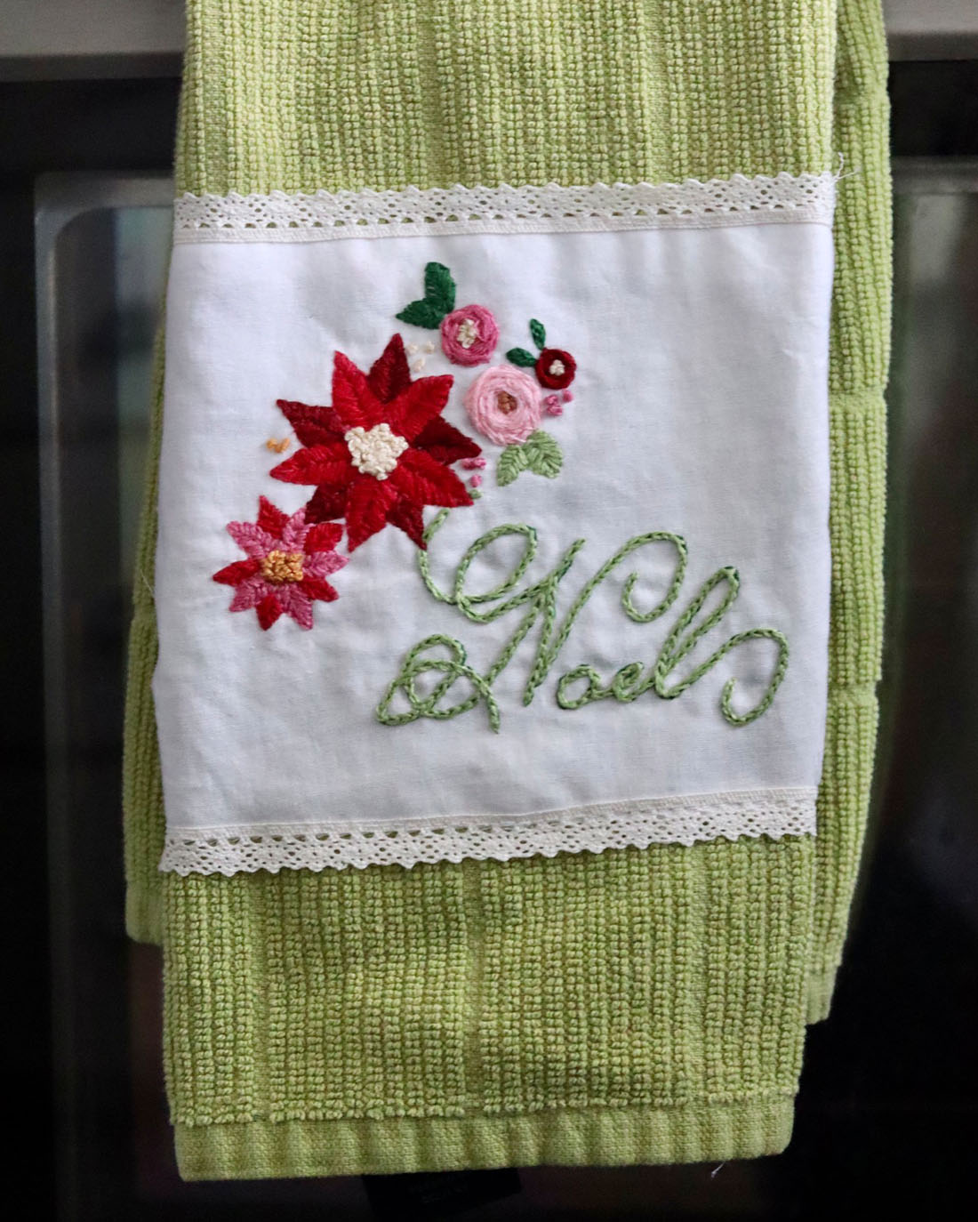 Peppermint Hand Embroidery | Sunflower Seams Pattern Co. | Digital Hand Embroidery Pattern
