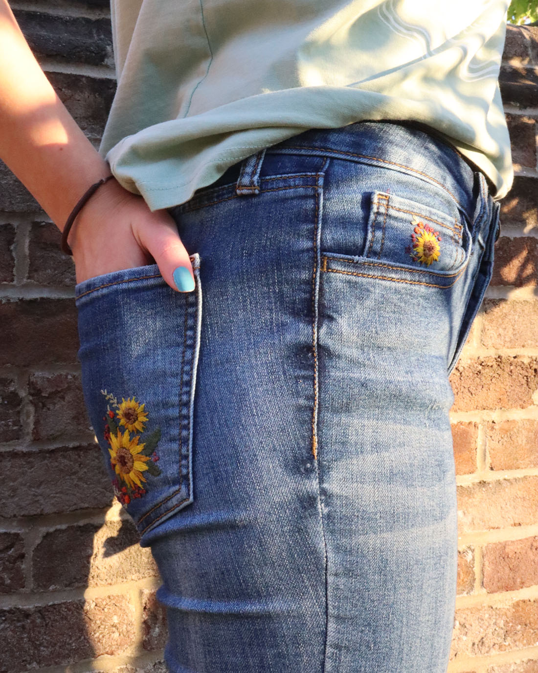 Sunflower Fields Embroidery Pattern | Sunflower Seams Pattern Company | Digital PDF Embroidery Pattern