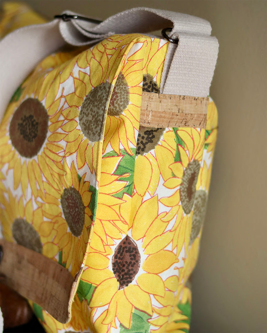 Sage Messenger Bag Sewing Pattern | Sunflower Seams Pattern Company | Digital PDF Sewing Pattern