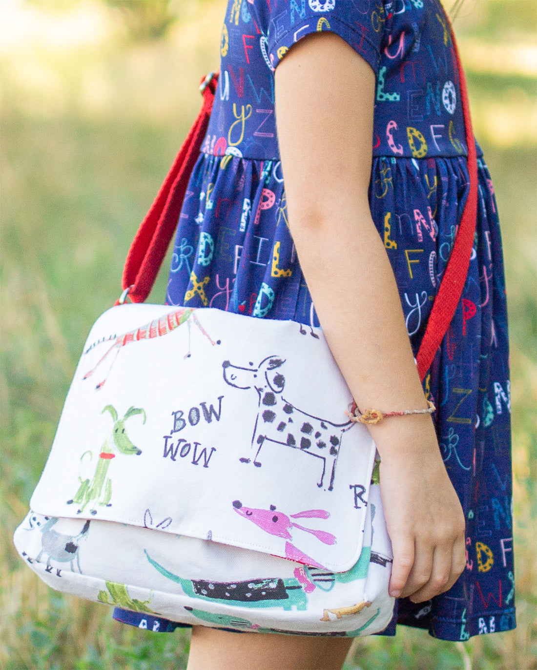 Sage Messenger Bag Sewing Pattern | Sunflower Seams Pattern Company | Digital PDF Sewing Pattern