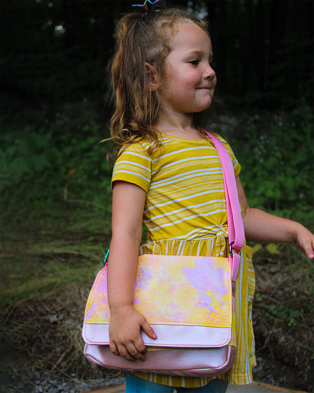 Sage Messenger Bag Sewing Pattern | Sunflower Seams Pattern Company | Digital PDF Sewing Pattern