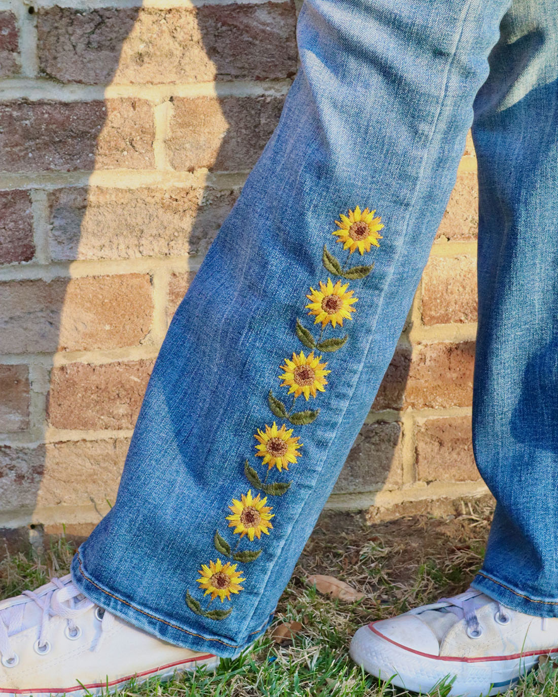 Sunflower Fields Embroidery Pattern | Sunflower Seams Pattern Company | Digital PDF Embroidery Pattern